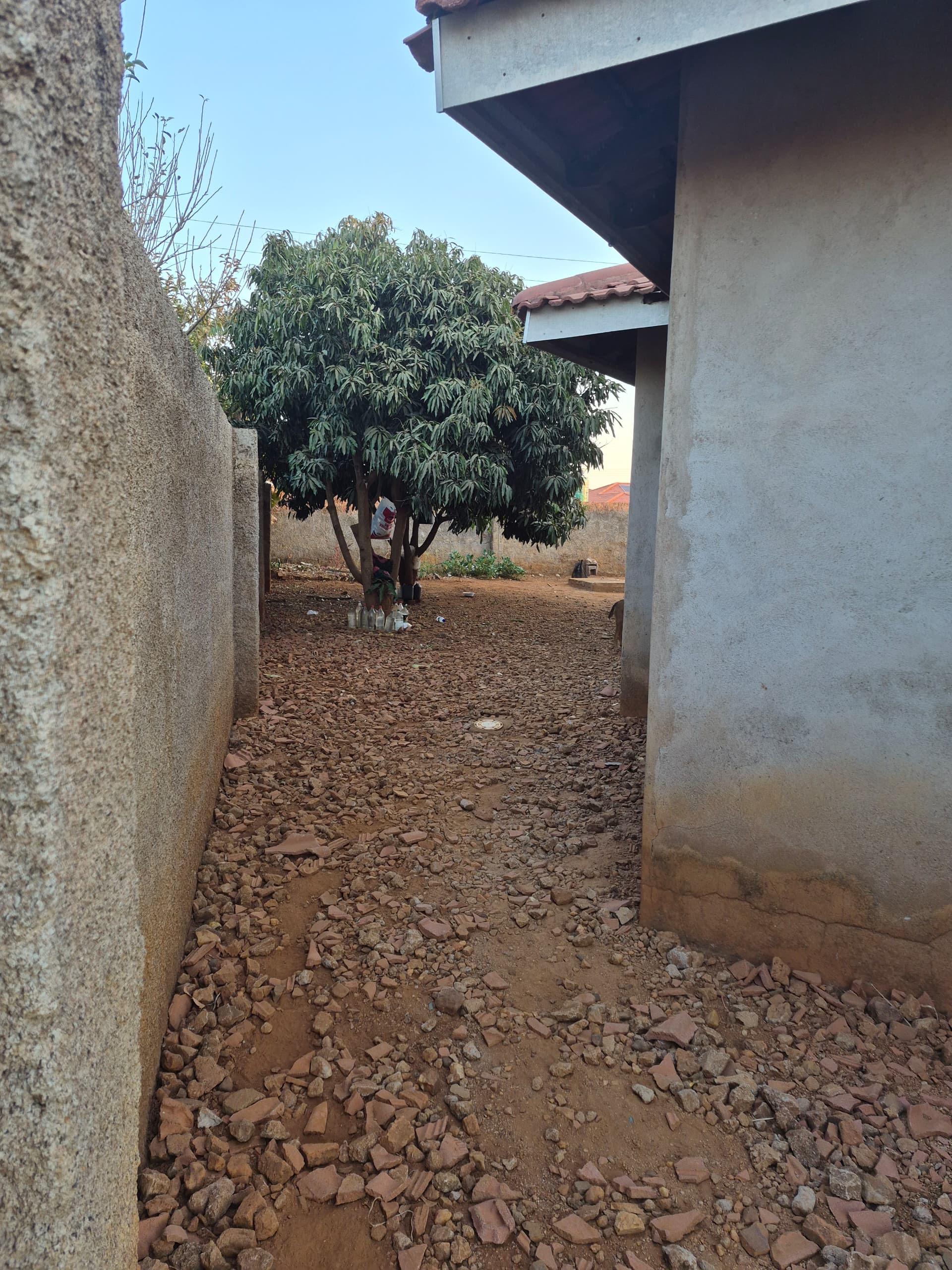 WhatsApp Image 2026-09-02 at 09.05.14 (2) 3 Bedroomed House in Mahatshula North For Sale