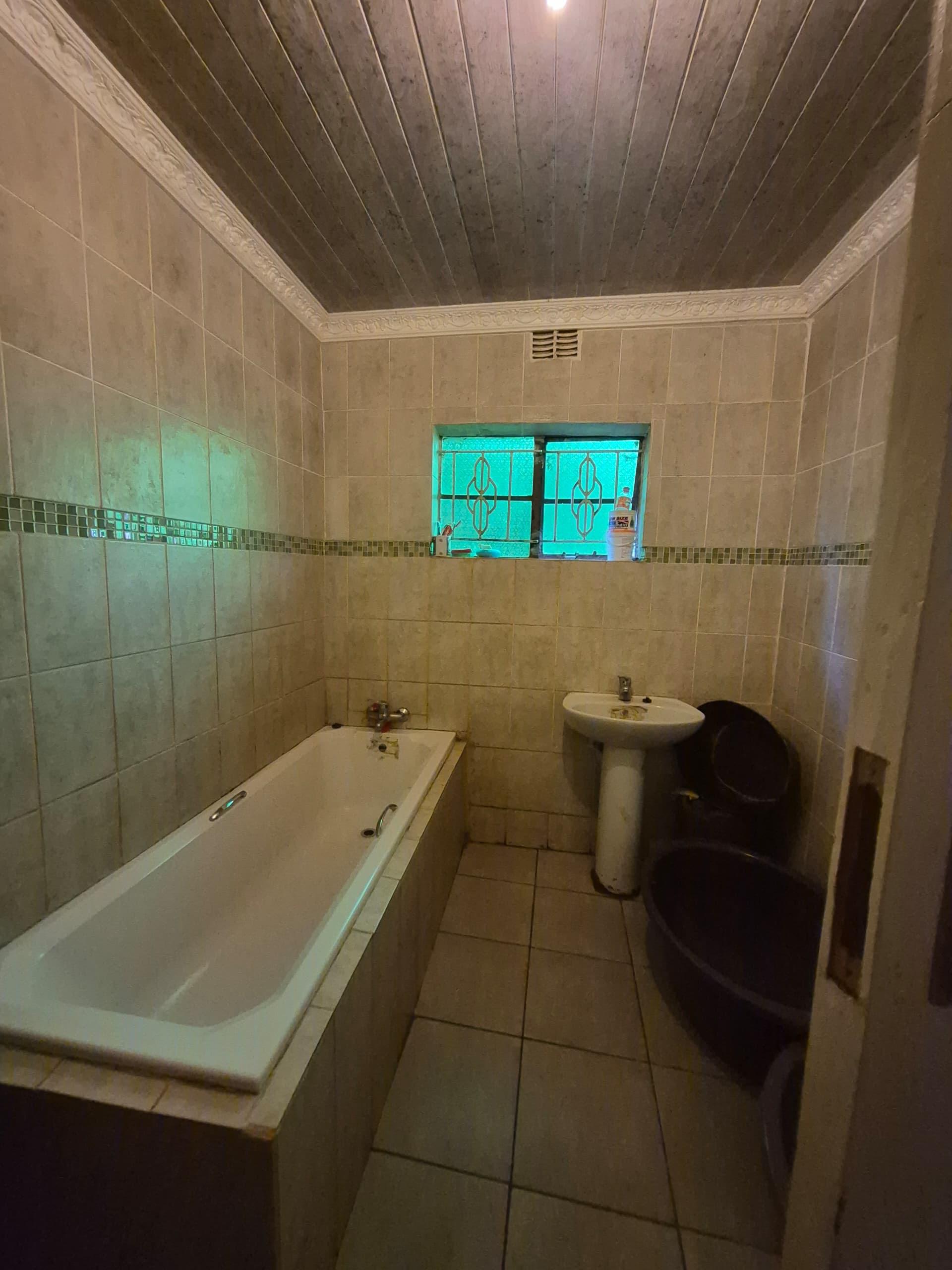 WhatsApp Image 2026-09-02 at 09.05.16 (1) 3 Bedroomed House in Mahatshula North For Sale