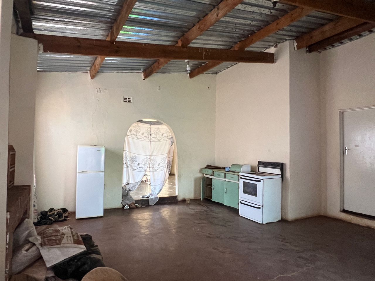 WhatsApp Image 2026-09-02 at 11.06.31 5 Bedroomed House in Emganwini for Sale