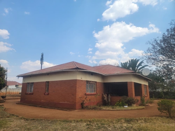 3 Bedroomed House in Malindela For Sale