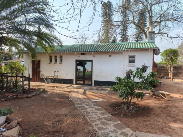 1 Bedroom Cottage in Suburbs To Rent