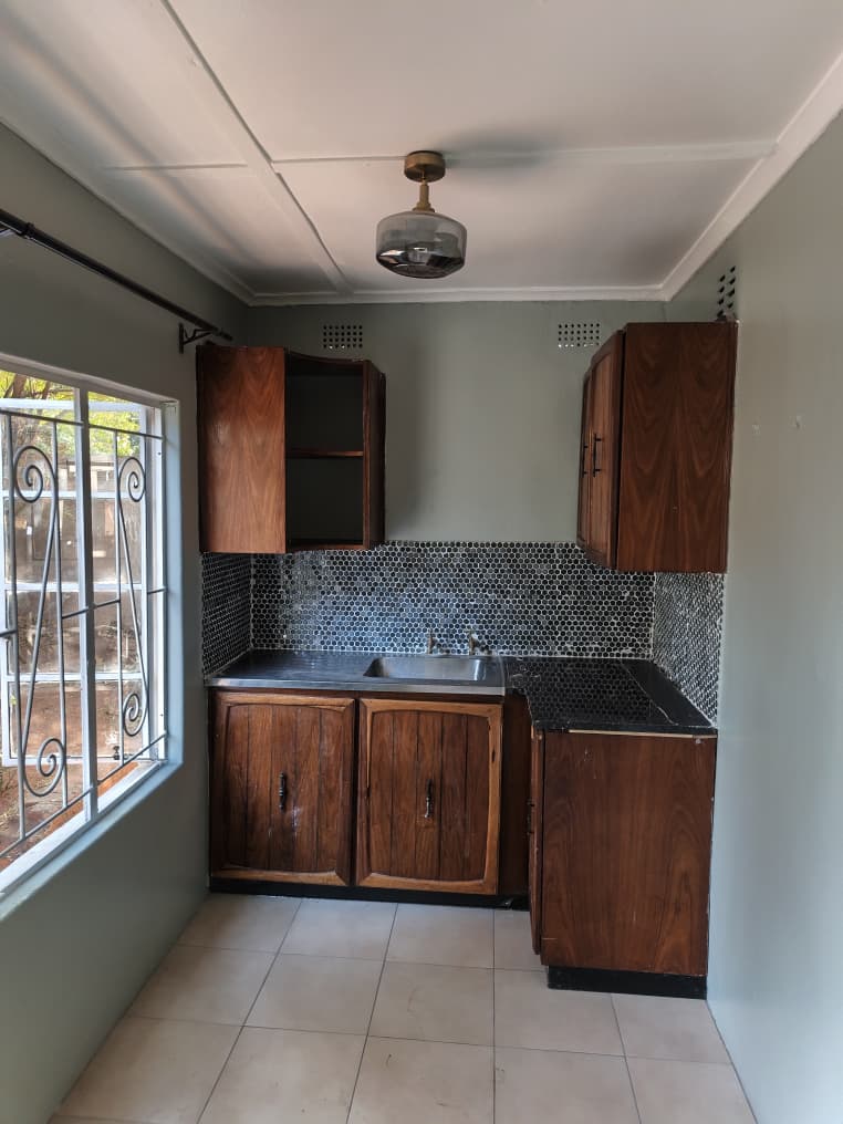 1 Bedroom Apartment in Suburbs To Rent