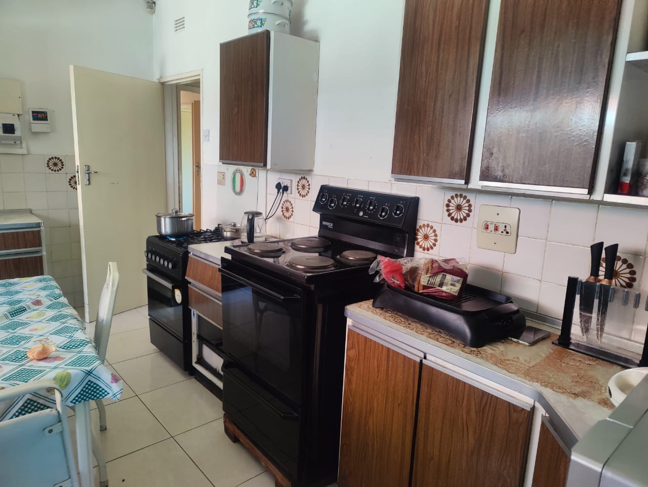 4-BEDROOM HOUSE ON 3,000SQM | MANDARA, HARARE FOR SALE | USD $450,000