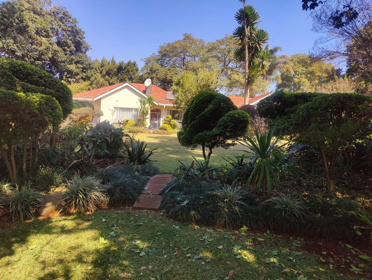 4-BEDROOM HOUSE ON 3,000SQM | MANDARA, HARARE FOR SALE | USD $450,000