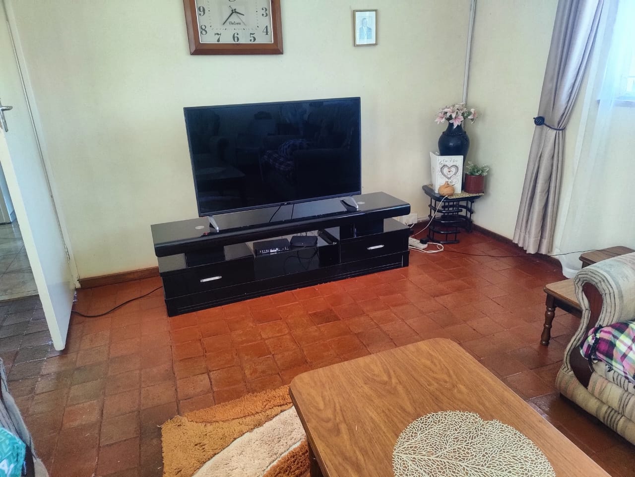 4-BEDROOM HOUSE ON 3,000SQM | MANDARA, HARARE FOR SALE | USD $450,000