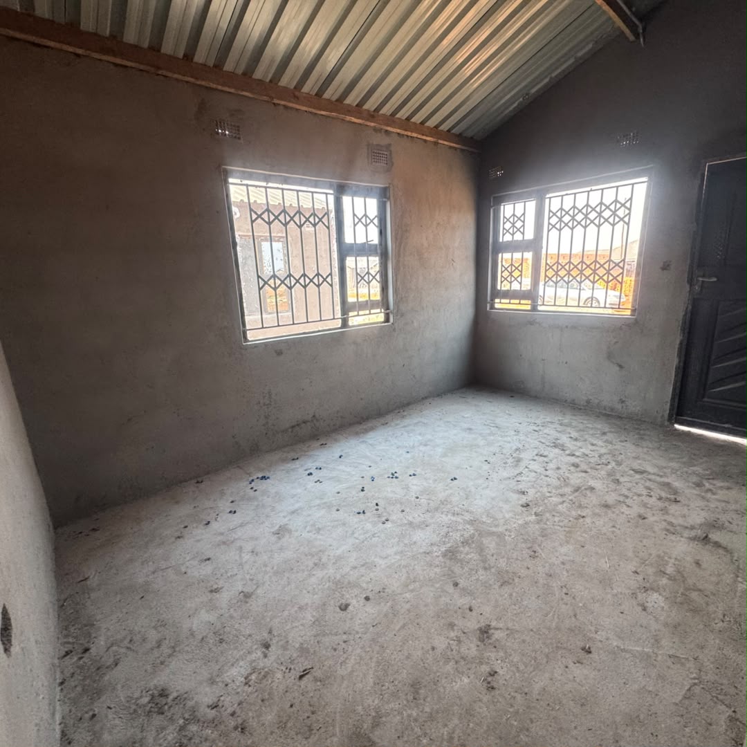 WhatsApp Image 2026-09-18 at 13.40.35 MBUNDANE – 6 RESIDENTIAL UNITS FOR SALE | USD $19,000 EACH