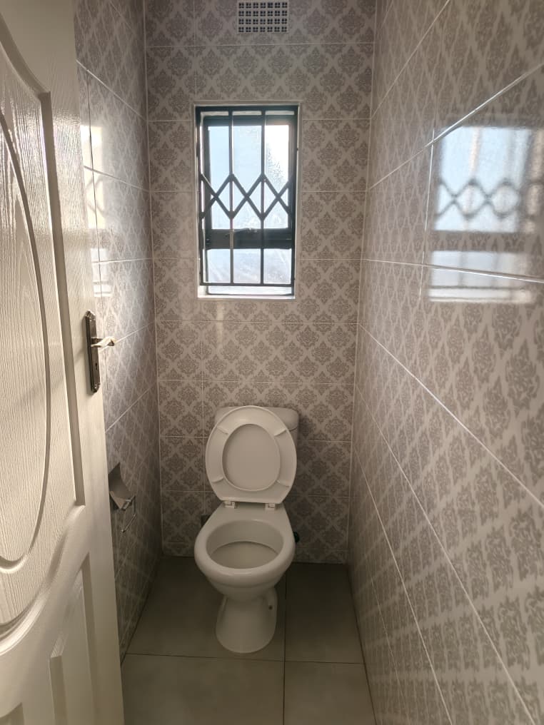 3 Bedroom House in Lochview To Rent
