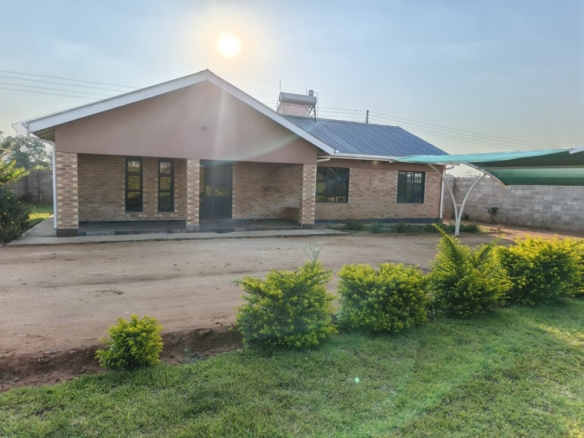 3 Bedroom House in Lochview To Rent