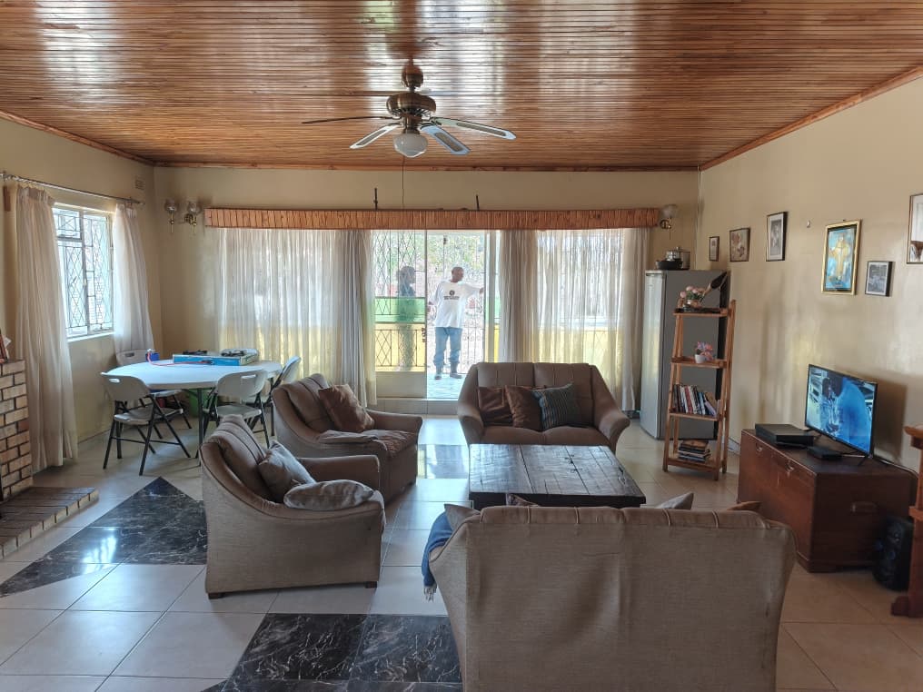 1016