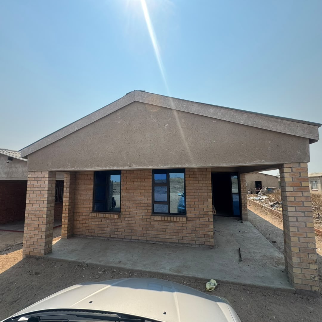 WhatsApp Image 2026-09-21 at 15.41.49 (3) Incomplete 3 Bedroomed House in Cowdray Park For Sale