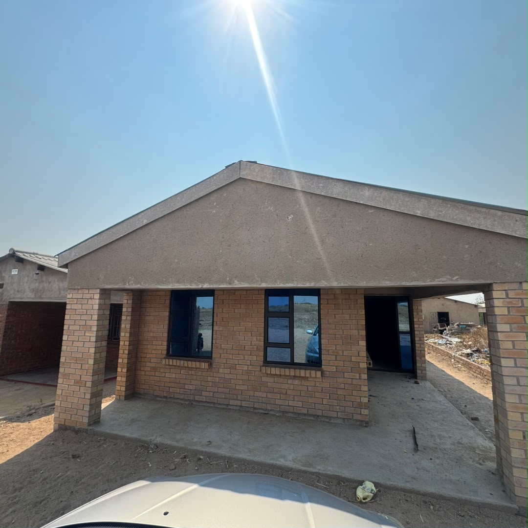 WhatsApp Image 2026-09-21 at 15.41.51 (2) Incomplete 3 Bedroomed House in Cowdray Park For Sale