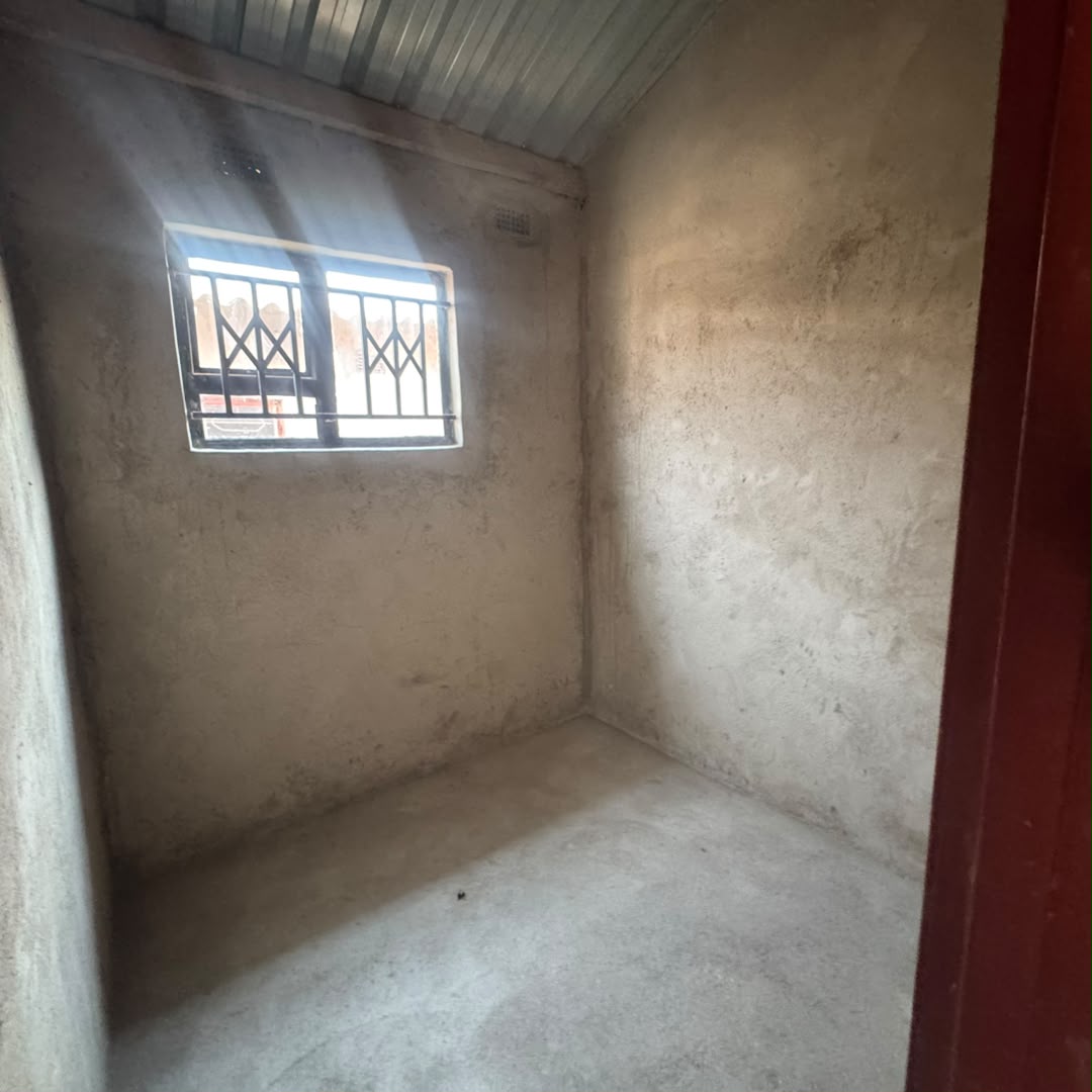 WhatsApp Image 2026-09-21 at 15.41.52 (2) Incomplete 3 Bedroomed House in Cowdray Park For Sale