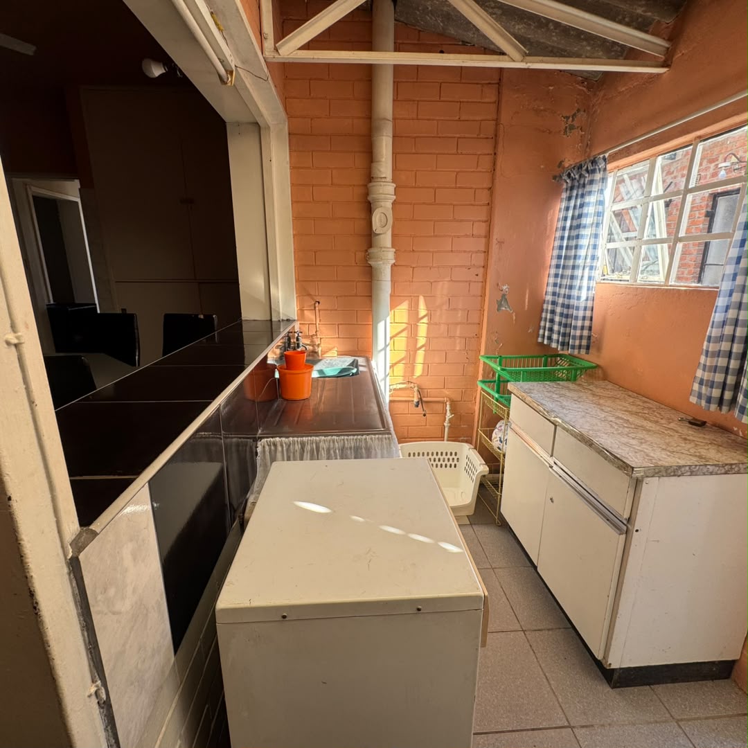 BRADFIELD – 2-BEDROOM DUPLEX FOR SALE $150K