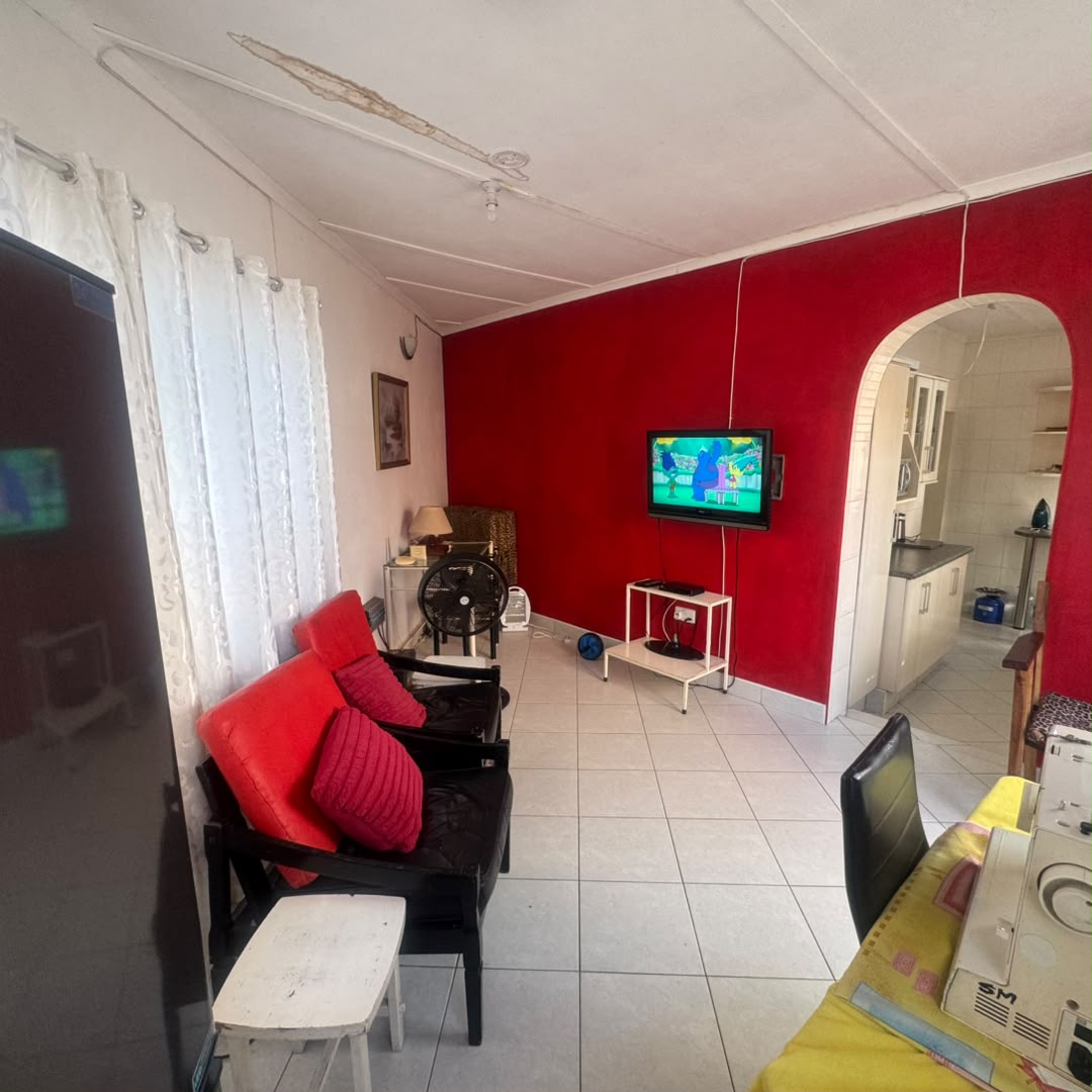 BRADFIELD – 2-BEDROOM DUPLEX FOR SALE $150K