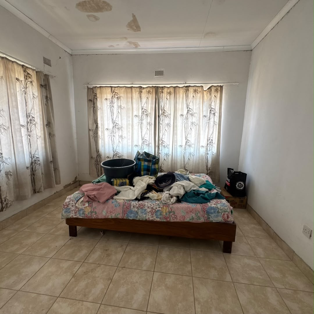 KENSINGTON HOUSE – FOR SALE $160K