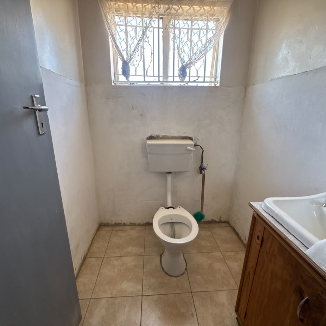 KENSINGTON HOUSE – FOR SALE $160K