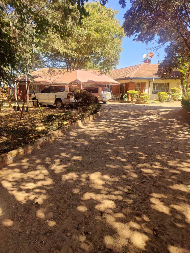 WhatsApp Image 2026-09-28 at 10.41.40 4 Bedroomed House in Zimre Park Harare For Sale
