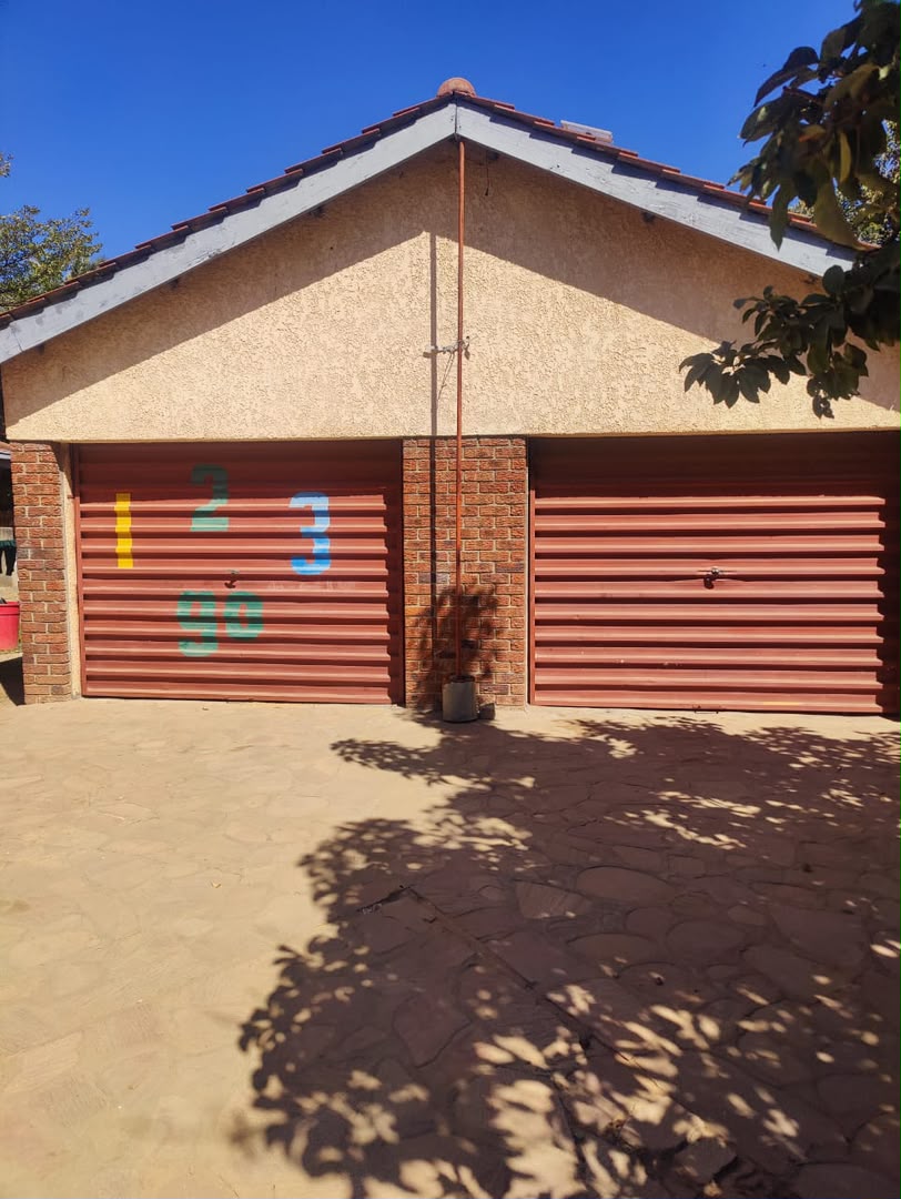WhatsApp Image 2026-09-28 at 10.41.41 (1) 4 Bedroomed House in Zimre Park Harare For Sale