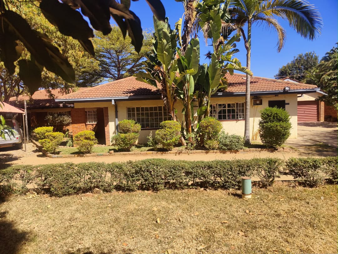 WhatsApp Image 2026-09-28 at 10.41.41 (2) 4 Bedroomed House in Zimre Park Harare For Sale