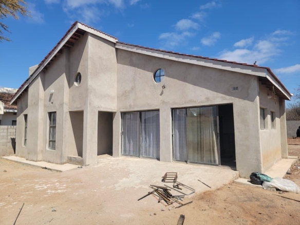 3 Bedroomed House in Selborne Brooke For Sale