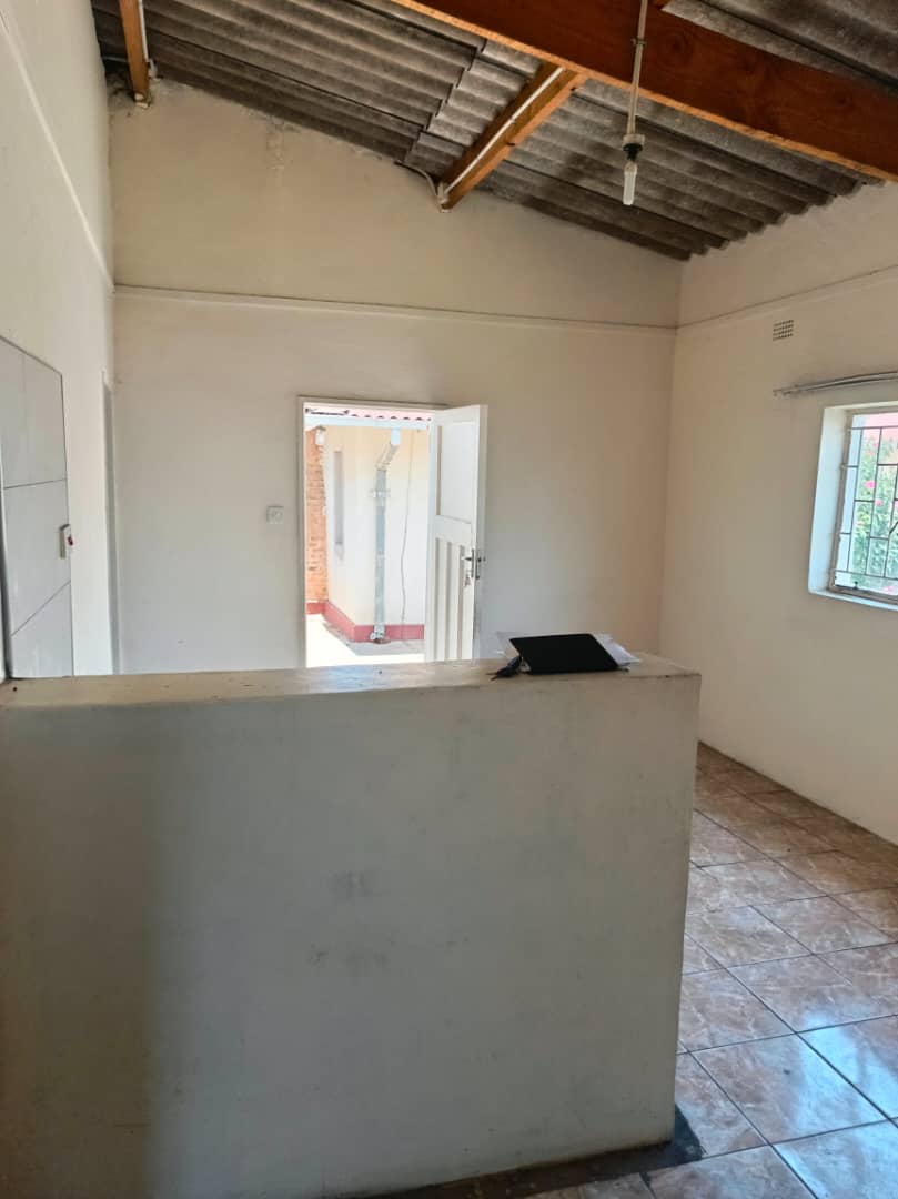 WhatsApp Image 2026-10-01 at 11.49.30 2 Bedroom Cottage in Sauerstown To Rent