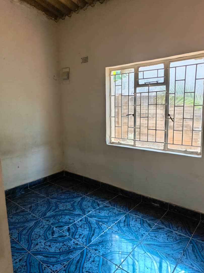 WhatsApp Image 2026-10-01 at 11.49.31 2 Bedroom Cottage in Sauerstown To Rent