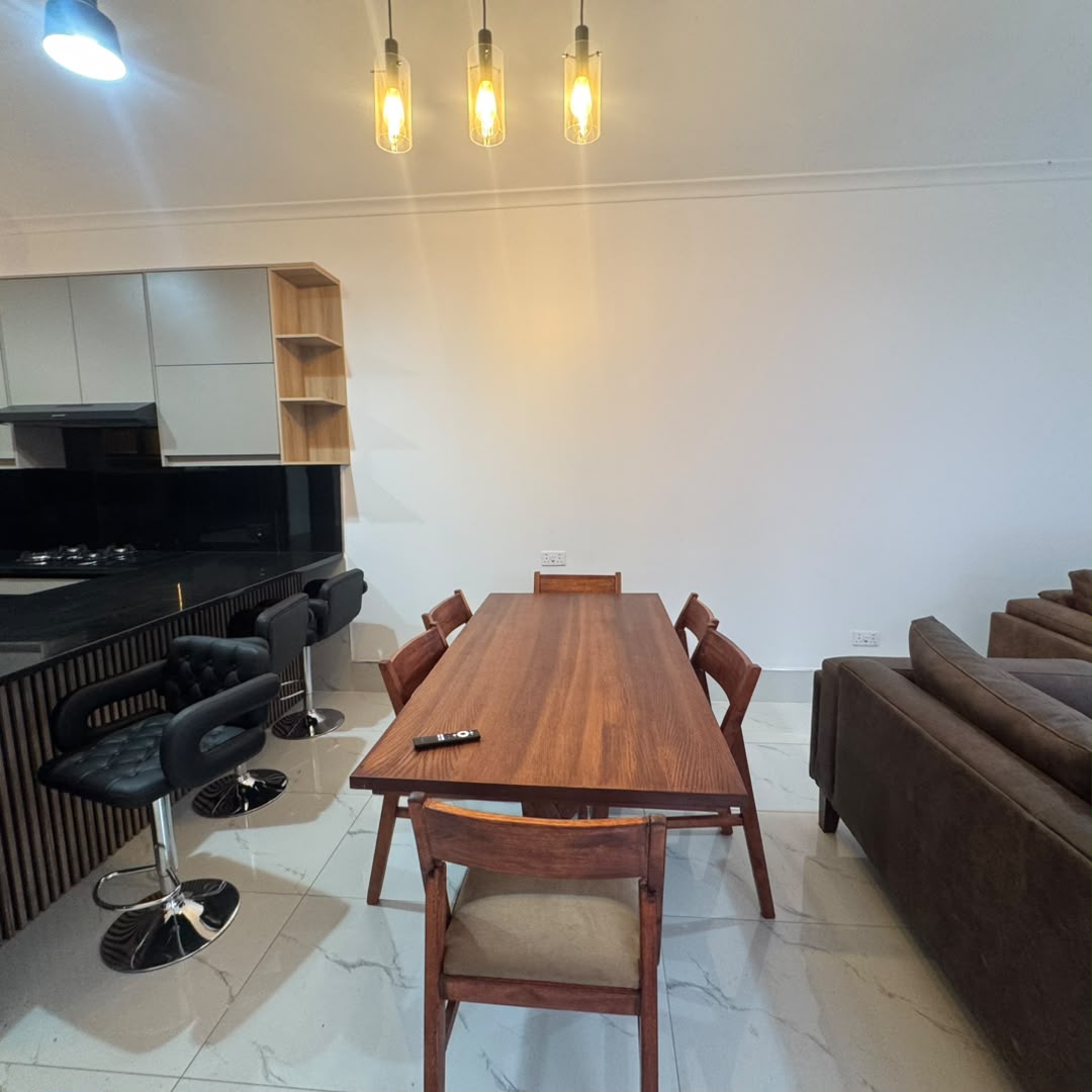 3 Bedroom Townhouse in Hillside For Sale