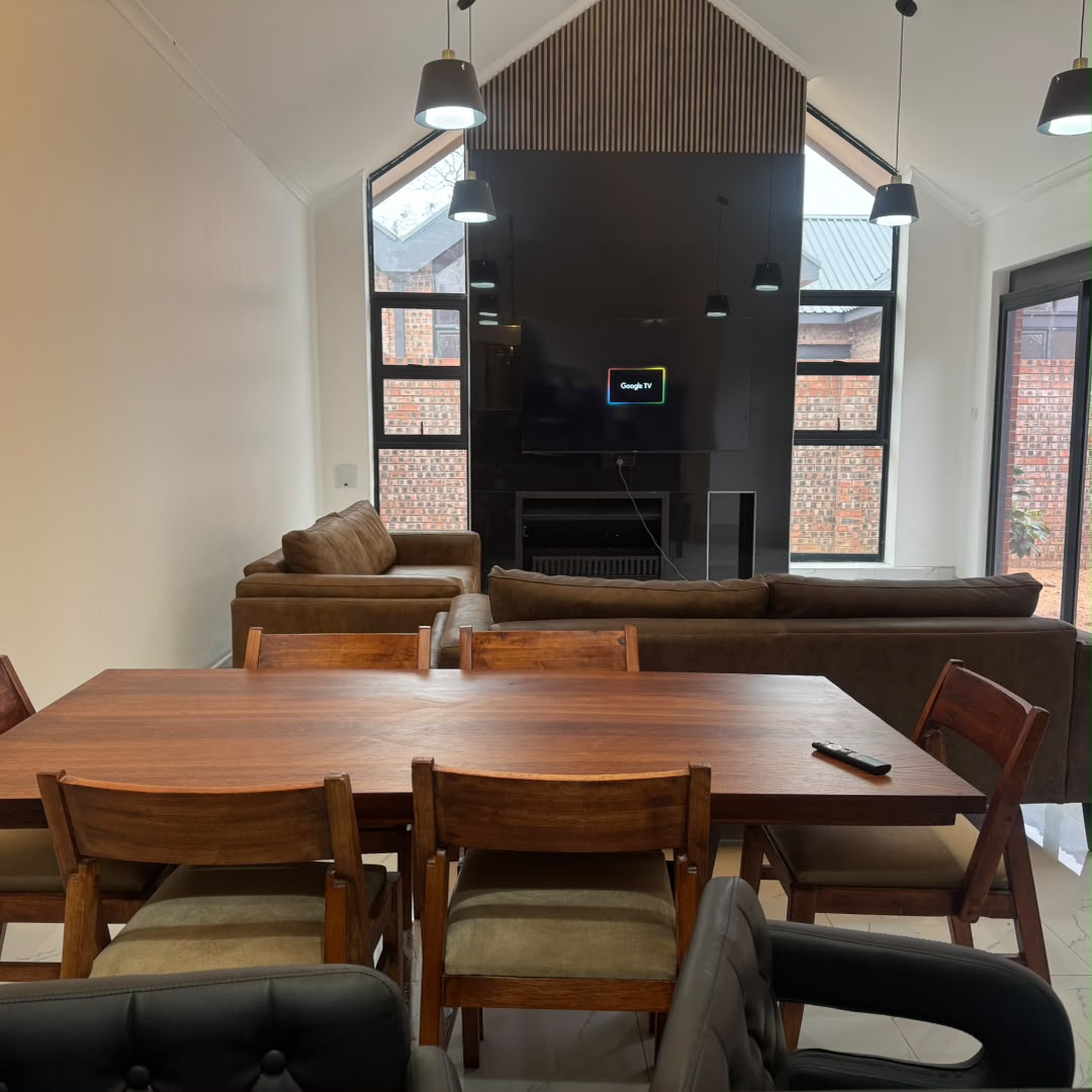 3 Bedroom Townhouse in Hillside For Sale