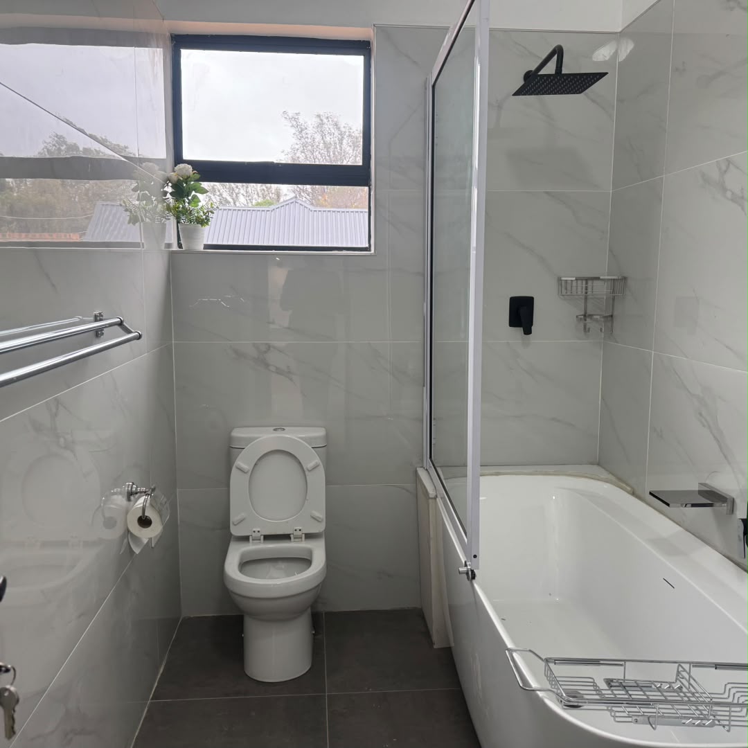 3 Bedroom Townhouse in Hillside For Sale