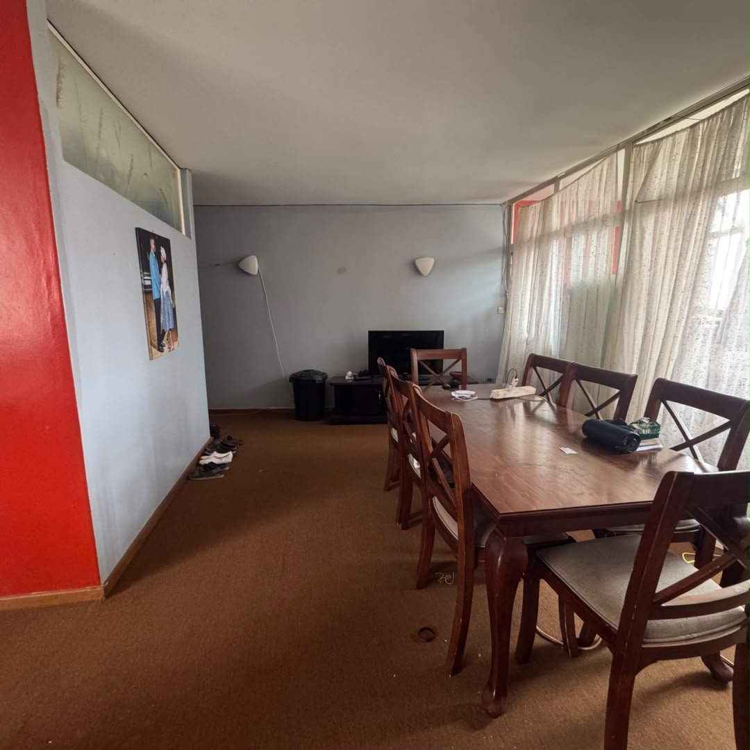 2 Bedroom Apartment Kenilworth Towers, Ascot For Sale