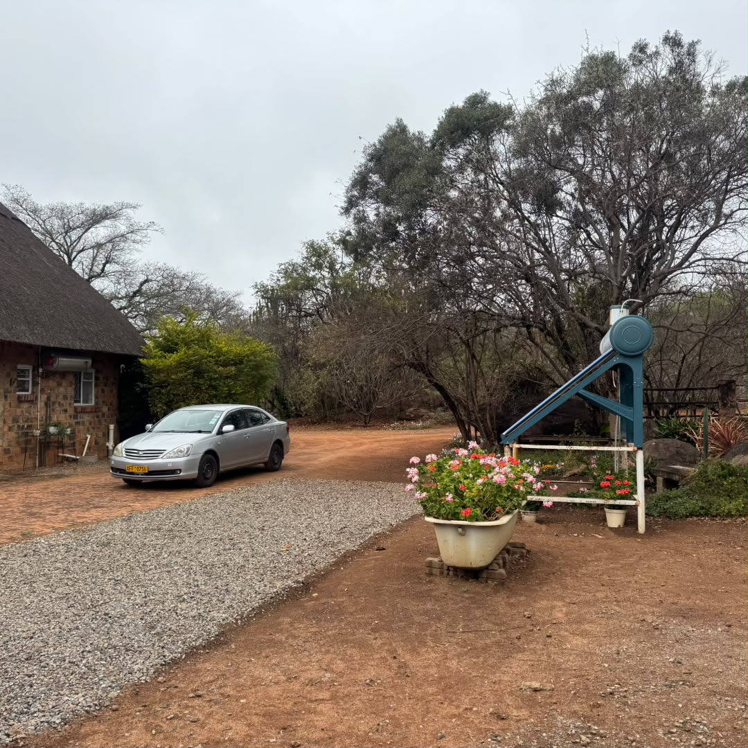 4 Bedroomed Thatched House in Burnside For Sale