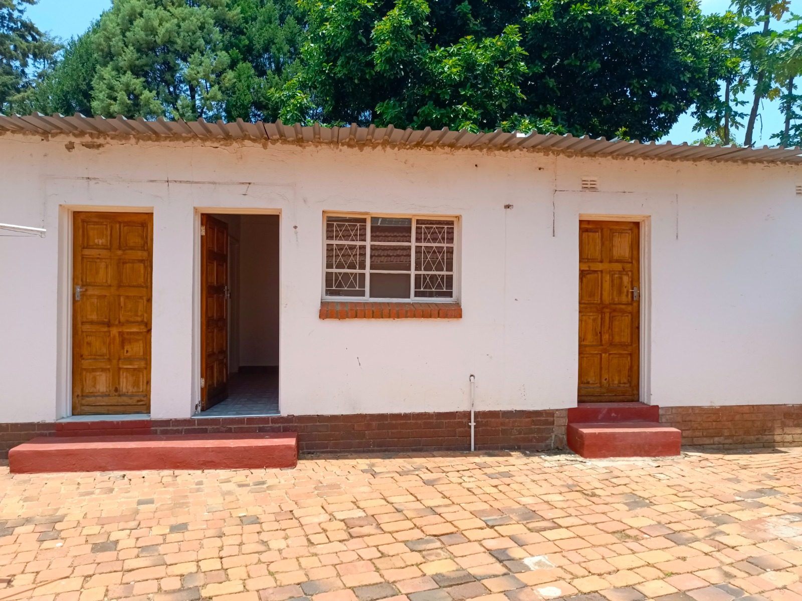 WhatsApp Image 2026-10-06 at 09.42.02 (2) 3 Bedroom House in Malindela To Rent