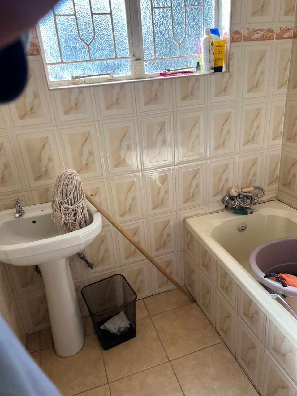 Selbourne Park Family Home $140k