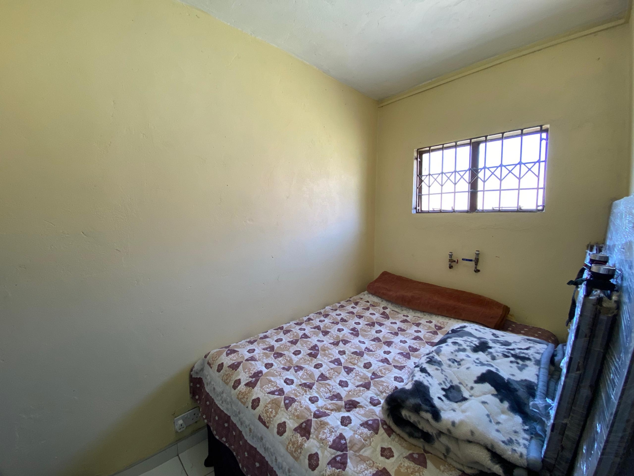 6 Bedroom Double Storey House in Harrisvale For Sale