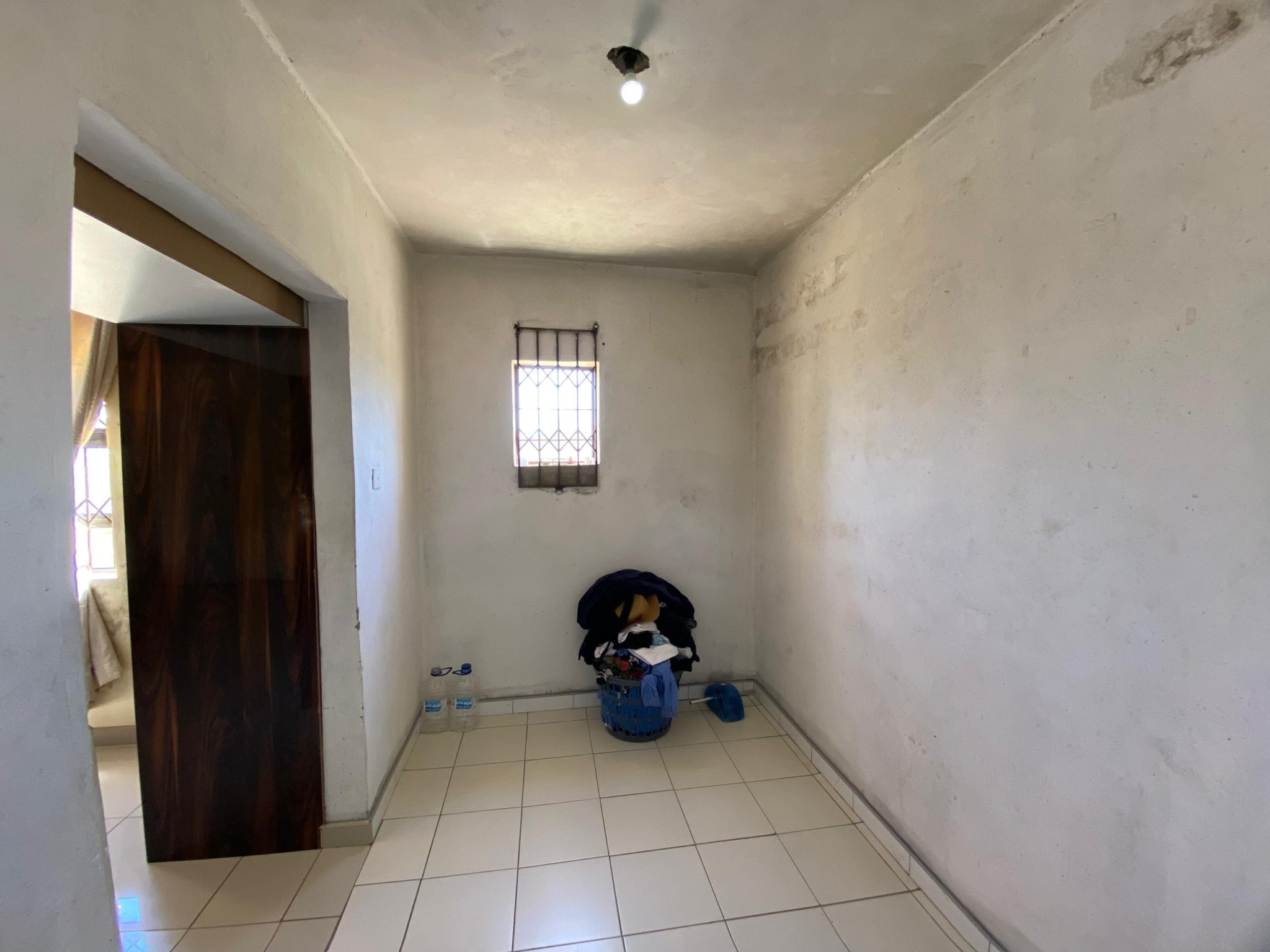 6 Bedroom Double Storey House in Harrisvale For Sale
