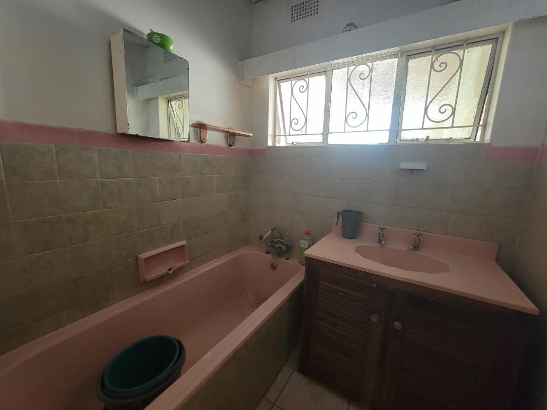 WhatsApp Image 2026-10-14 at 10.05.24 3 Bedroomed House in Morningside For Sale