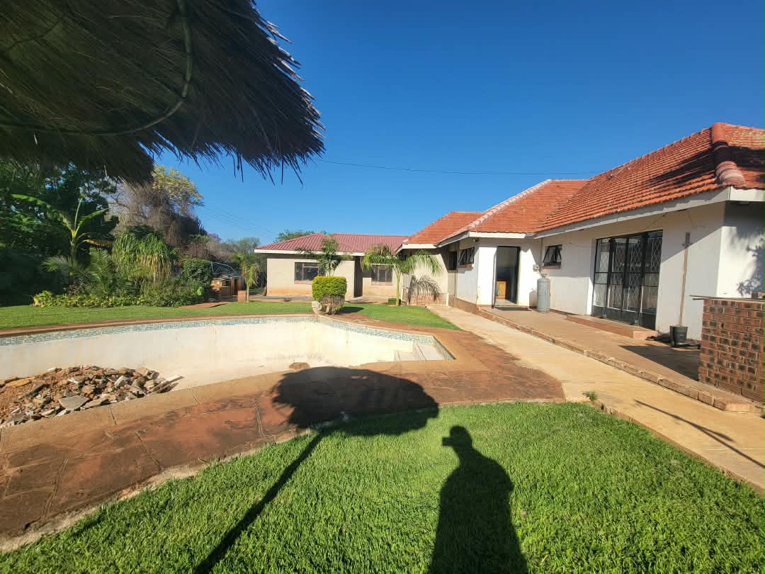 WhatsApp Image 2026-10-14 at 10.05.28 (1) 3 Bedroomed House in Morningside For Sale