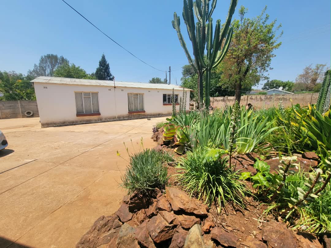 WhatsApp Image 2026-10-20 at 11.49.39 4 Bedroomed House in Ilanda For Sale