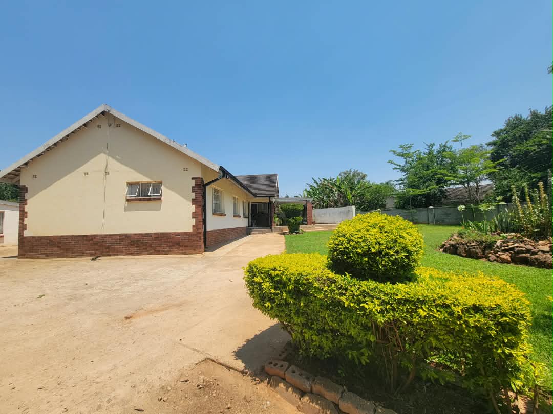 WhatsApp Image 2026-10-20 at 11.50.05 4 Bedroomed House in Ilanda For Sale