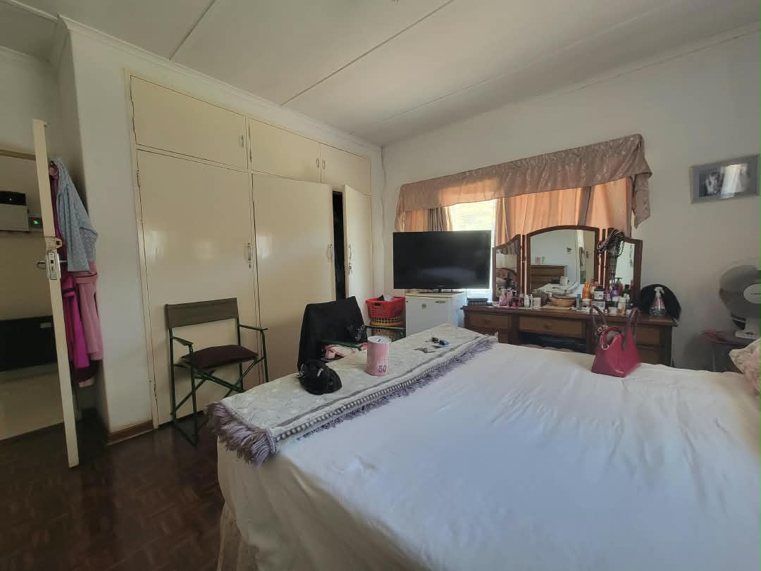 WhatsApp Image 2026-10-20 at 11.50.40 4 Bedroomed House in Ilanda For Sale
