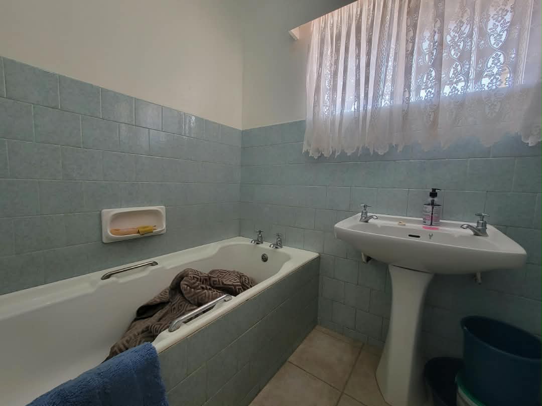 WhatsApp Image 2026-10-20 at 11.50.57 4 Bedroomed House in Ilanda For Sale