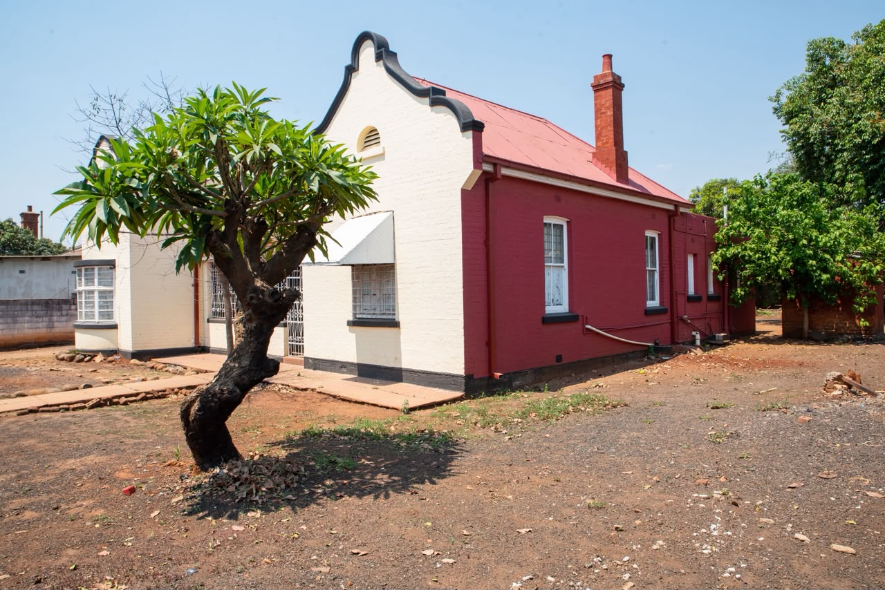 WhatsApp Image 2026-10-20 at 16.43.48 (1) Townhouse Along Lobengula Street For Sale