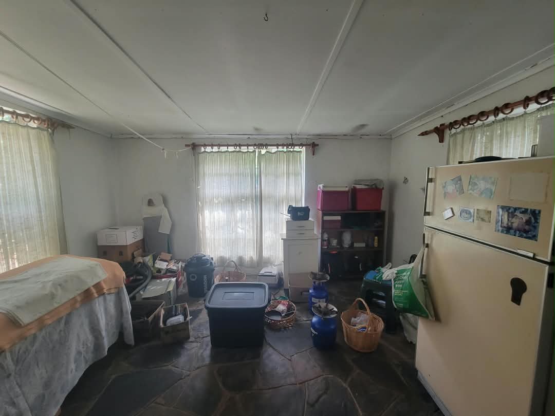 WhatsApp Image 2026-10-21 at 16.17.40 3 Bedroomed House in Burnside For Sale