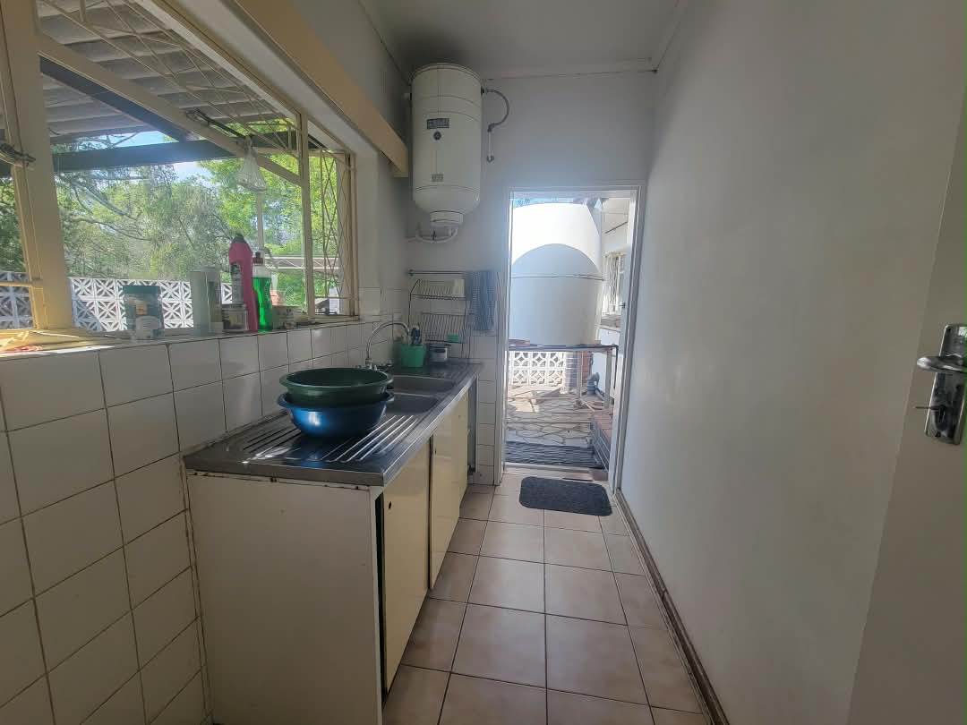 WhatsApp Image 2026-10-21 at 16.18.02 3 Bedroomed House in Burnside For Sale