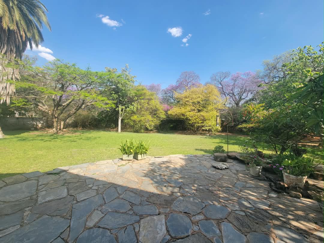 WhatsApp Image 2026-10-21 at 16.18.39 3 Bedroomed House in Burnside For Sale