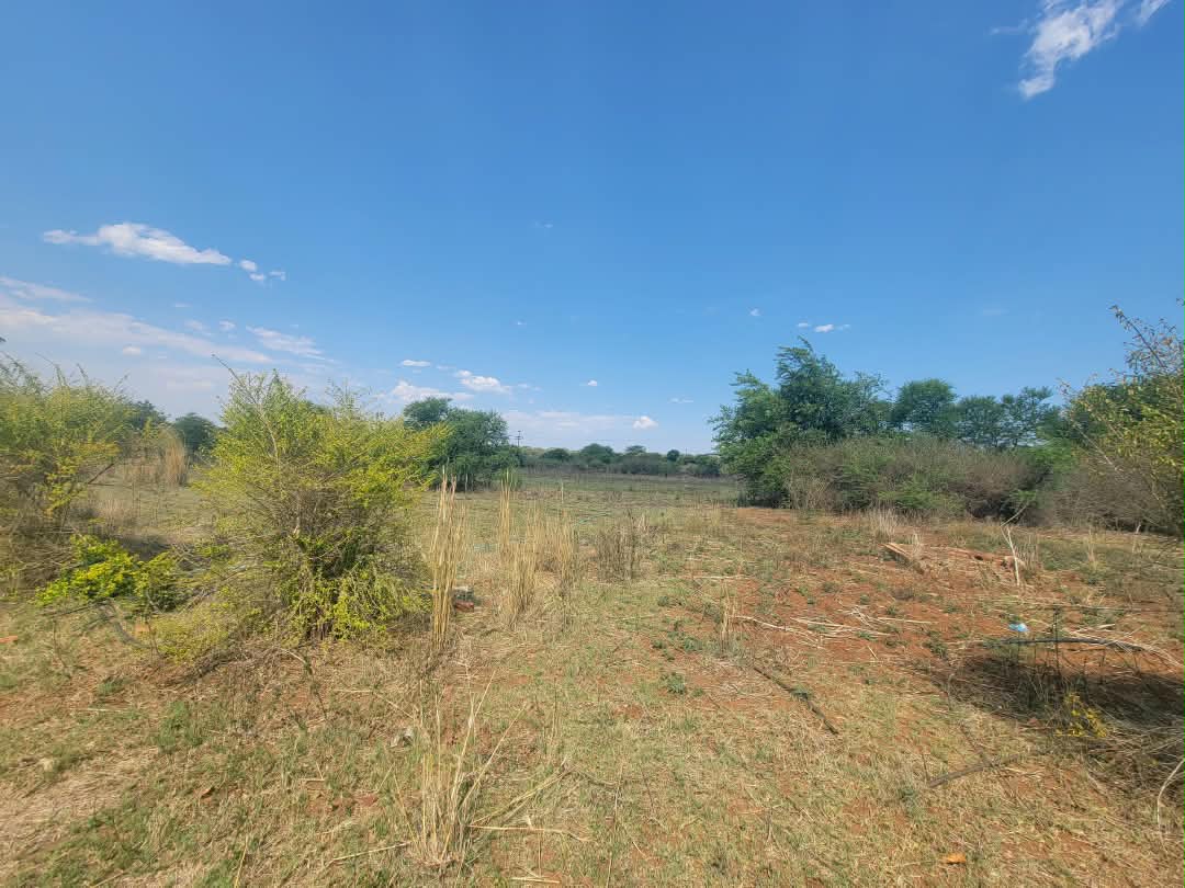 3 Bedroomed House on 1.045Ha in Douglasdale For Sale