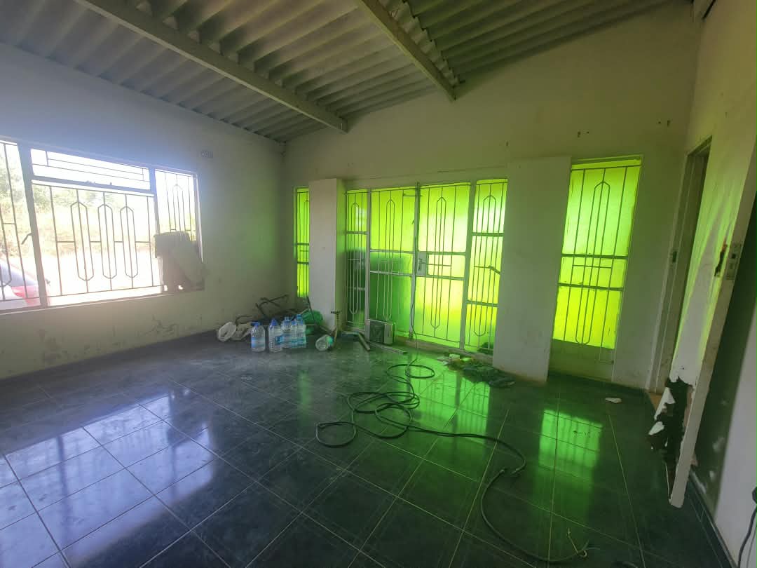 3 Bedroomed House on 1.045Ha in Douglasdale For Sale